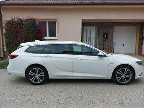 Opel Insignia ST 2.0 CDTI - 1