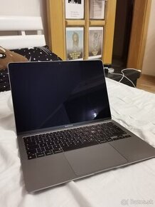 Apple macbook M1 16GB RAM/ 256GB ssd