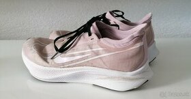 NIKE WMNS ZOOM FLY 3 Pôv.cena:159,90EUR  Bežecké Tenisky - 1