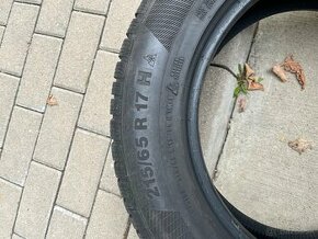 Zimne pneu. Continental 215/65 R17 - 1