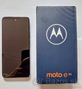 Nová Motorola e 30