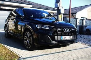 Audi Q7 2024 3.0TDI MHEV 4x4 210KW 30200km Sline 7Miest