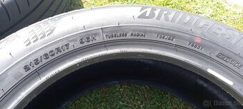 215/60R17 Bridgestone