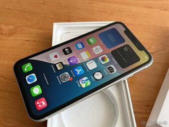 Apple iPhone 11 64GB - 1