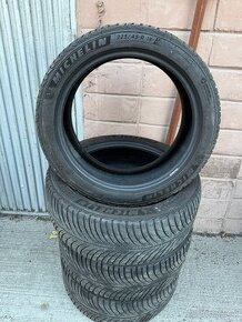 Zimne pneu dvojrozmer 225/45 + 245/40 R18