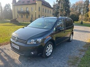 Predám Volskwagen Touran 1.6 tdi 77kw r.v 2014 edition LIFE