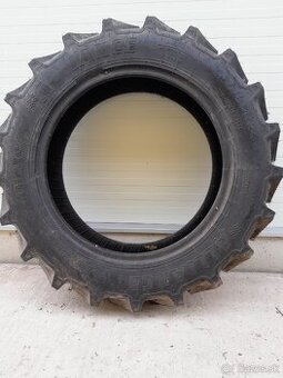 Traktorová pneu 250/85R24