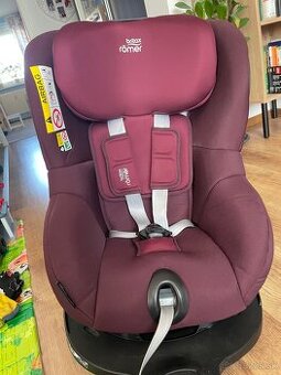 Britax romer dualfix m i size