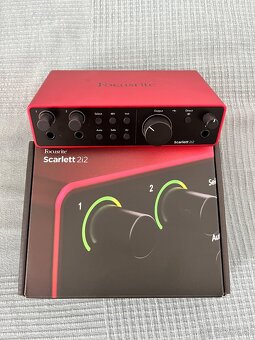 Focusrite Scarlett 2i2 4th Gen - 1