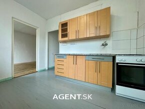 AGENT.SK | Predaj 2-izbového bytu s balkónom v meste Považsk