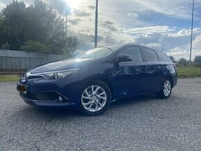 Toyota Auris Touring Sports 1.6 Valvematic 6M/T, SK Combi