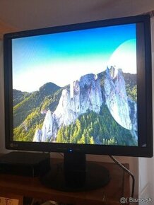 LG  monitor 19 palcovy - 1