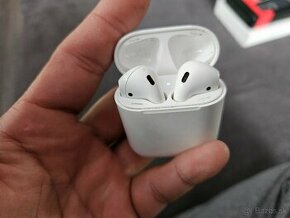 Airpods 2 - 1