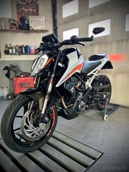 KTM Duke 390