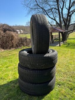 215/65 R16