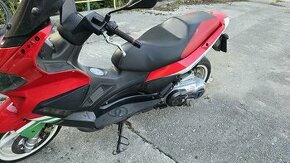 Predám skúter Gilera nexus 500i