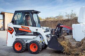 predám šmykom riadený nakladač BOBCAT S70 - 1