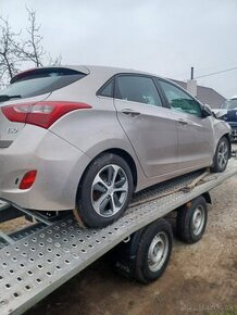 Rozpredám Hyundai i30 1.6 99kw G4FD automat 2013