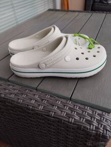 Nové crocsy