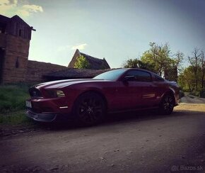 Ford Mustang 3,7 2014