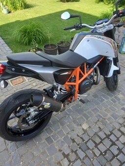 Ktm 690 duke