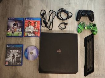 Playstation 4 Pro 1tb + hry