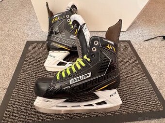 BRUSLE BAUER SUPREME M1 vel. 42,5/7,5 D TOP 