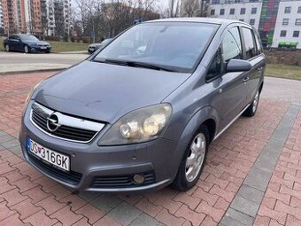 Opel Zafira - Automat 1.9 cdti 110KW,  7-miest