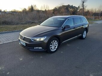 VW PASSAT B8 2,0TDI-2015-LED-ACC-COMFORTLINE-PARK.ASIST