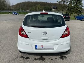 Kúpim piate dvere a zadný nárazník na Opel Corsa D