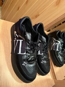 Valentino VLTN