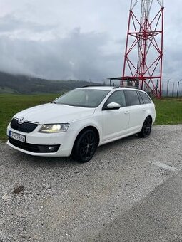 Škoda Octavia Combi 1,6TDi   Bi-Xenóny + Led denné