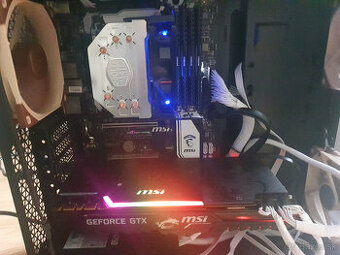 Z170A + Intel I5 6600K + 32GB DDR4 Corsair 3600MHz