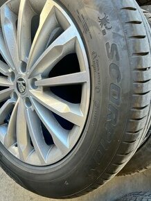 Pneu 235/55R18 - 1