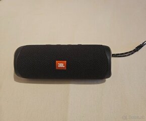 Reproduktor jbl