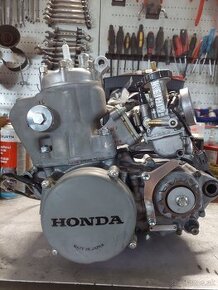 Predam motor Hodna CR250 rok 1998