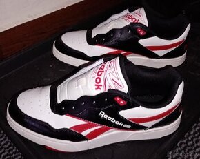 Reebok BB 4000 II Black/ Vector Red/ Black