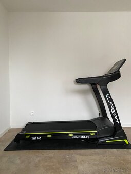 Bežecký pás LIFEFIT TM7100