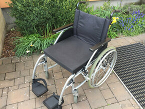 Invalidný vozík mechanický - odľahčený skladací