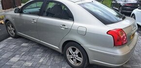 Avensis 2.2d