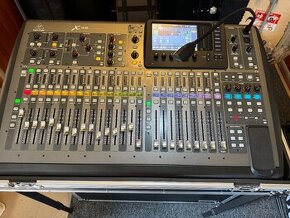 BEHRINGER X32 + FLIGHT Pro CASE