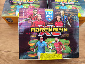 Futbalové kartičky Adrenalyn FIFA 365 2025 - Booster Box