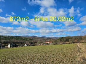 Stavebný pozemok so sieťami 872 m2 - na predaj