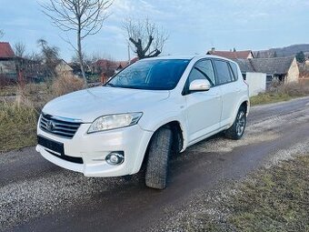 Toyota Rav4 2,2