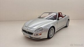 1:18 MASERATI SPYDER