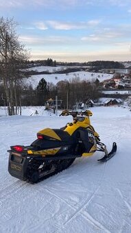 Ski-Doo  600 eTec XRS 2013