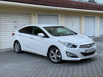 HYUNDAI i40 1.7 crdi 100kw