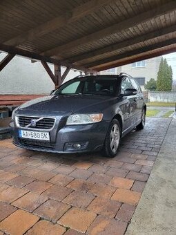 Volvo V50 2,4 D5