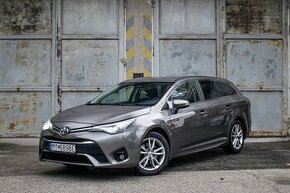 Toyota Avensis Combi 2.0 D-4D - 1