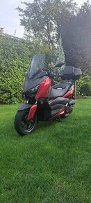 Yamaha Xmax 125